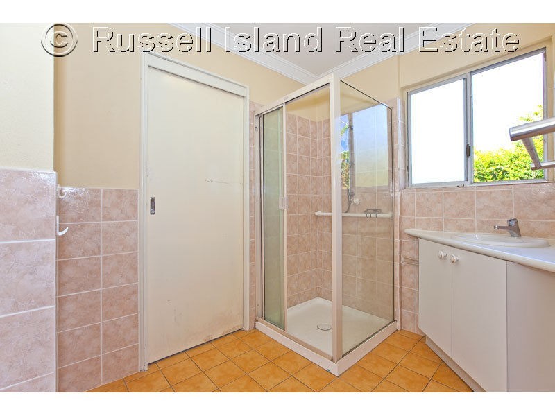 6 Inlet Avenue, Russell Island QLD 4184