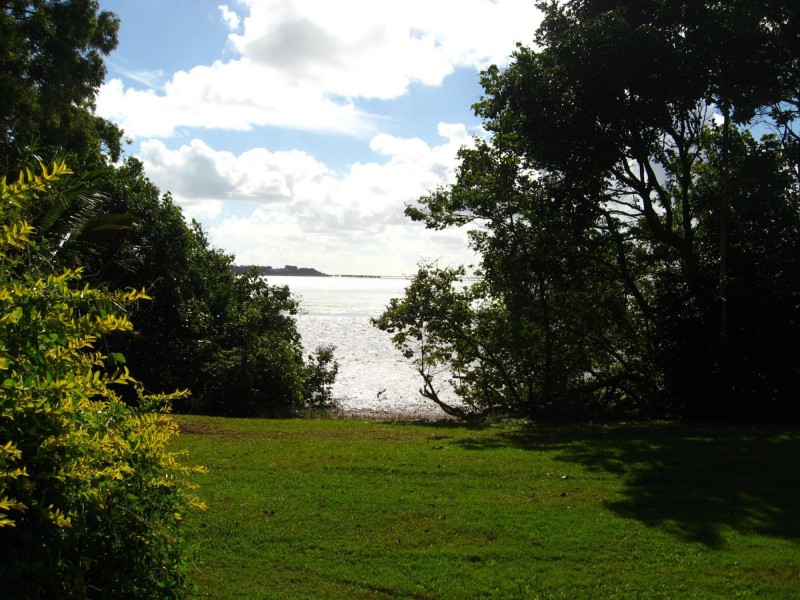 1 Canaipa Point Drive, Russell Island QLD 4184