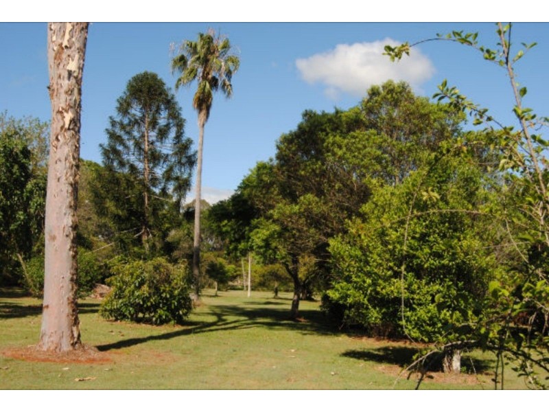 1 Canaipa Point Drive, Russell Island QLD 4184