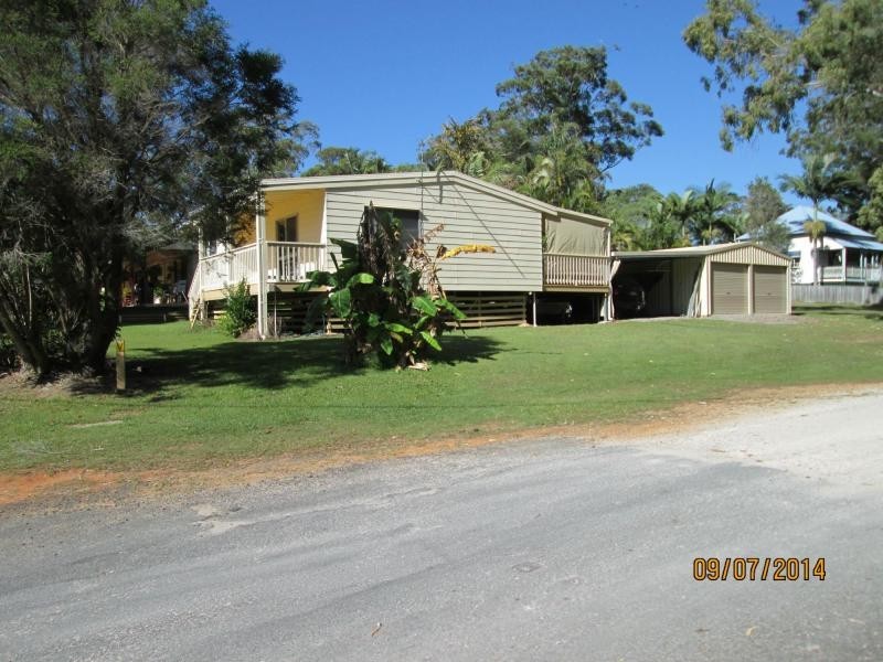 12 Bayview Road, Russell Island QLD 4184