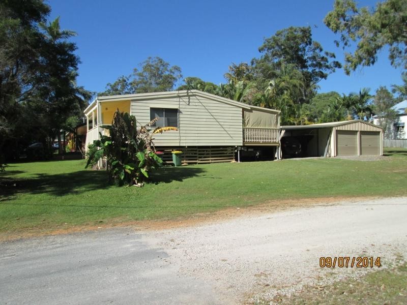 12 Bayview Road, Russell Island QLD 4184