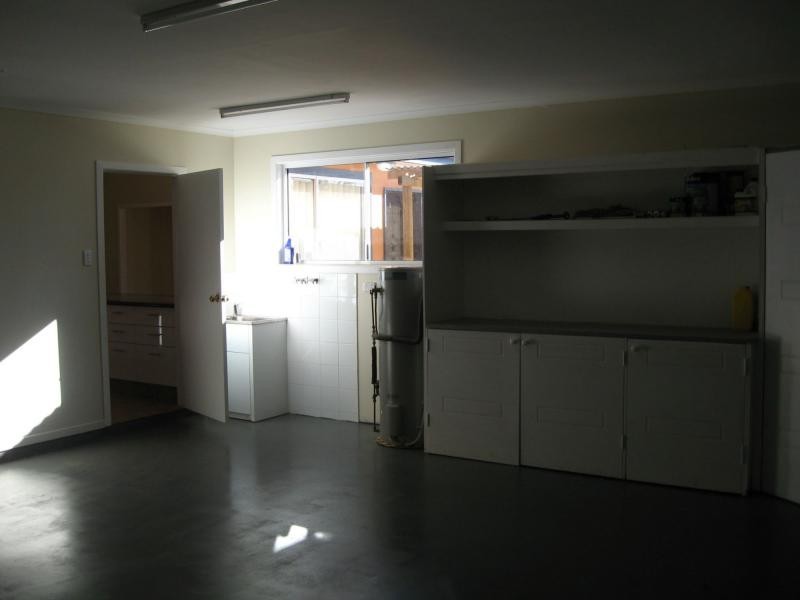 18 Laurel Street, Russell Island QLD 4184