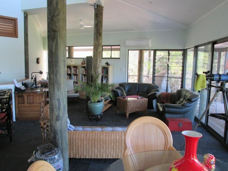 27 Aquamarine Avenue, Russell Island QLD 4184