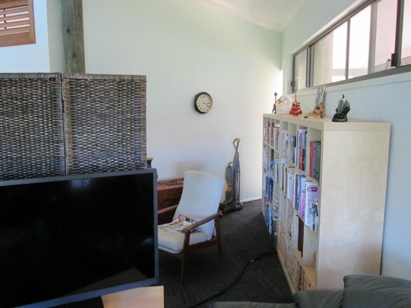 27 Aquamarine Avenue, Russell Island QLD 4184