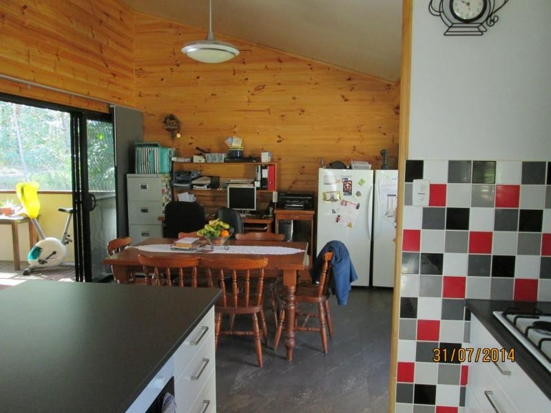 36 Taylor Street, Russell Island QLD 4184