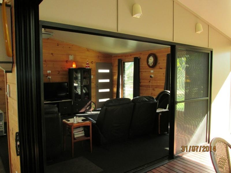 36 Taylor Street, Russell Island QLD 4184