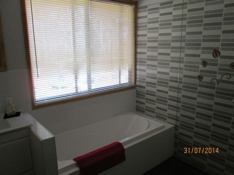 36 Taylor Street, Russell Island QLD 4184