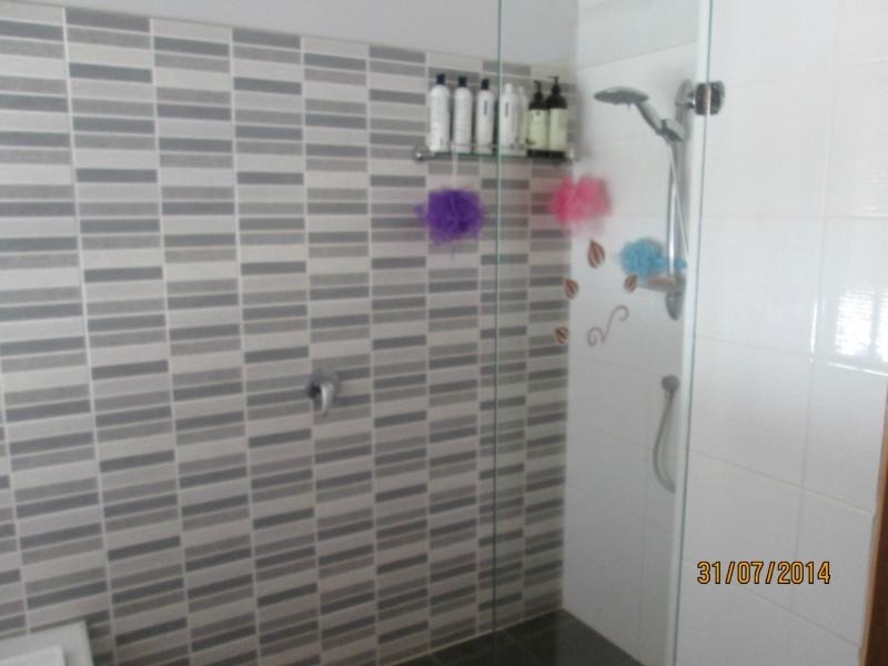 36 Taylor Street, Russell Island QLD 4184