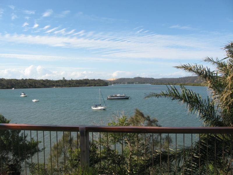 12 Schooner Street, Russell Island QLD 4184