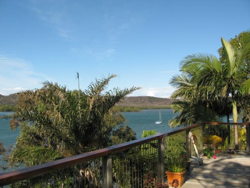 12 Schooner Street, Russell Island QLD 4184