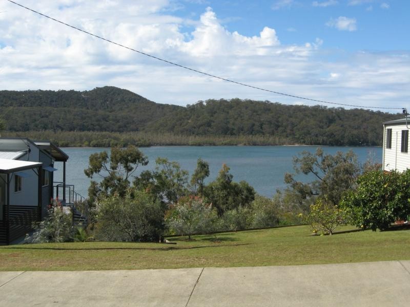 112 Wahine Drive, Russell Island QLD 4184