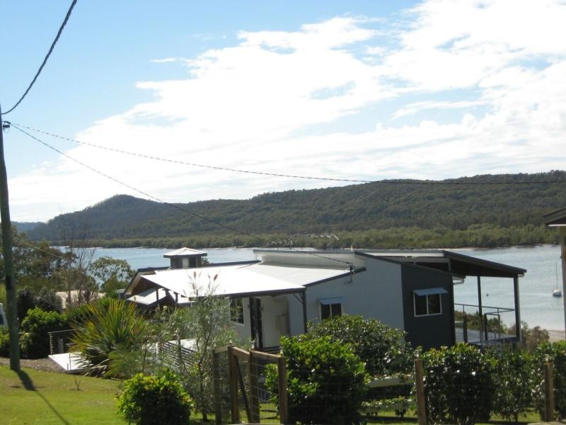 112 Wahine Drive, Russell Island QLD 4184