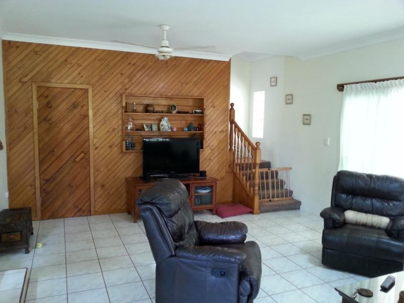 34 Kings Road, Russell Island QLD 4184