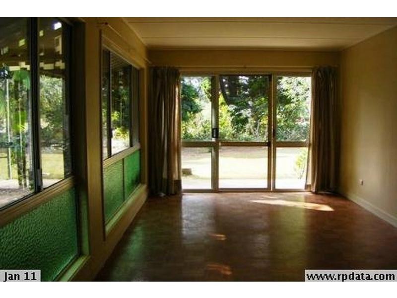181 High Central Road, Macleay Island QLD 4184