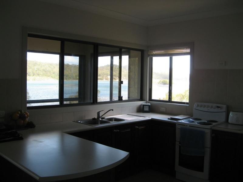 107 Wahine Drive, Russell Island QLD 4184
