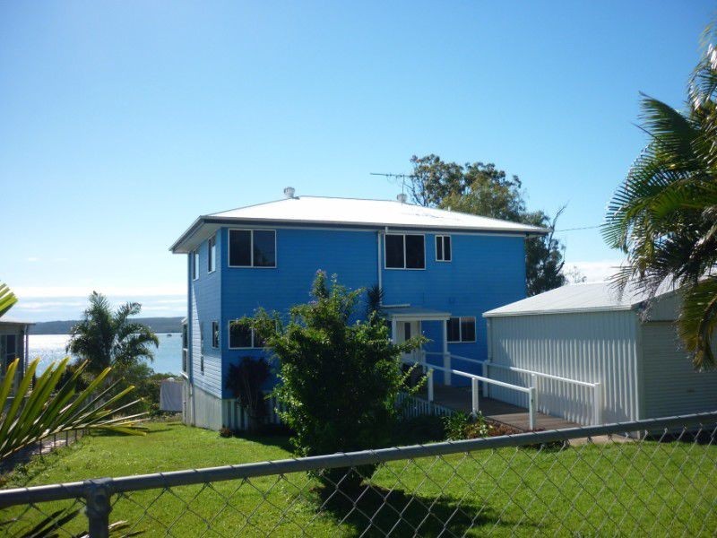27 Bay Drive, Russell Island QLD 4184