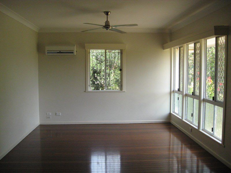 1 Iris Street, Russell Island QLD 4184
