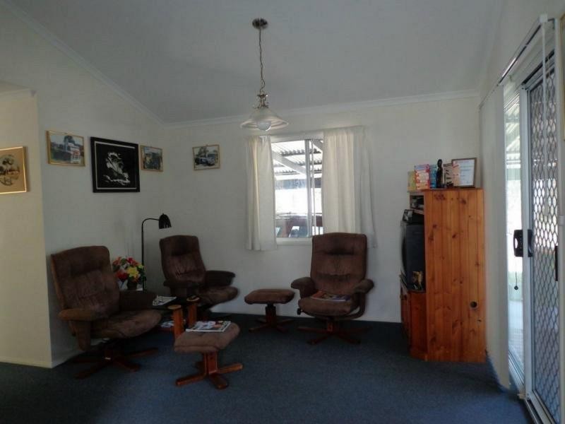 27 Toolona Avenue, Russell Island QLD 4184