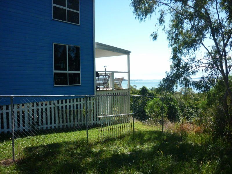 27 Bay Drive, Russell Island QLD 4184