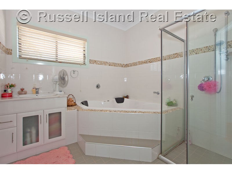 Russell Island QLD 4184