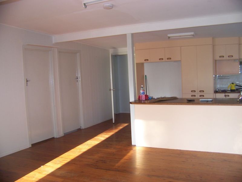 24 Guthrie Street, Russell Island QLD 4184