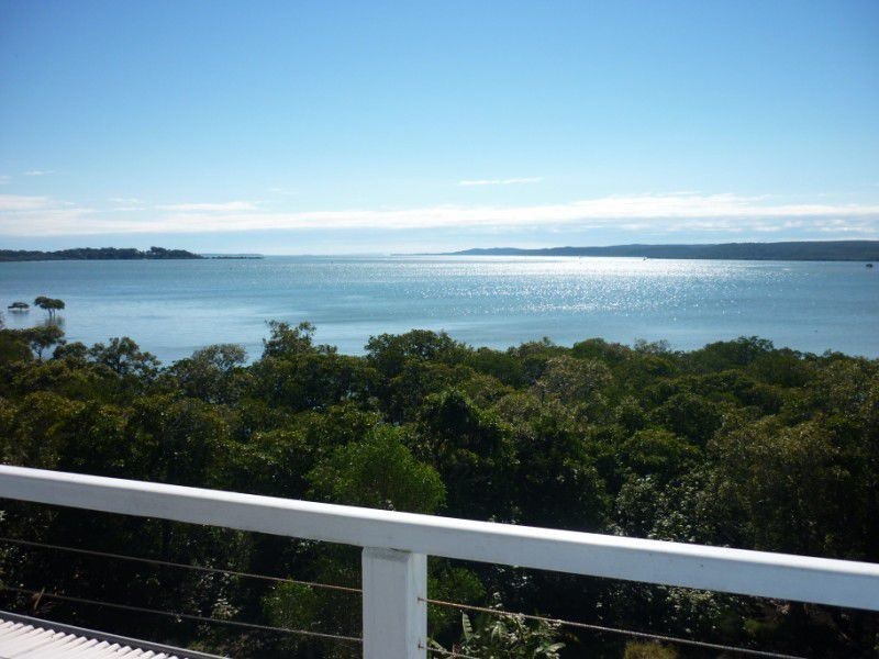27 Bay Drive, Russell Island QLD 4184