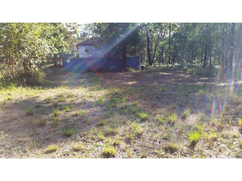 8 Martin Place, Russell Island QLD 4184