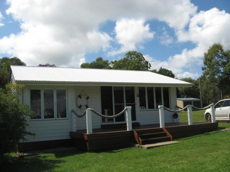 8 Beth Street, Russell Island QLD 4184