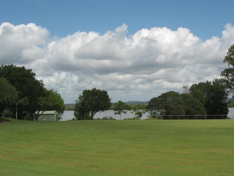 8 Beth Street, Russell Island QLD 4184