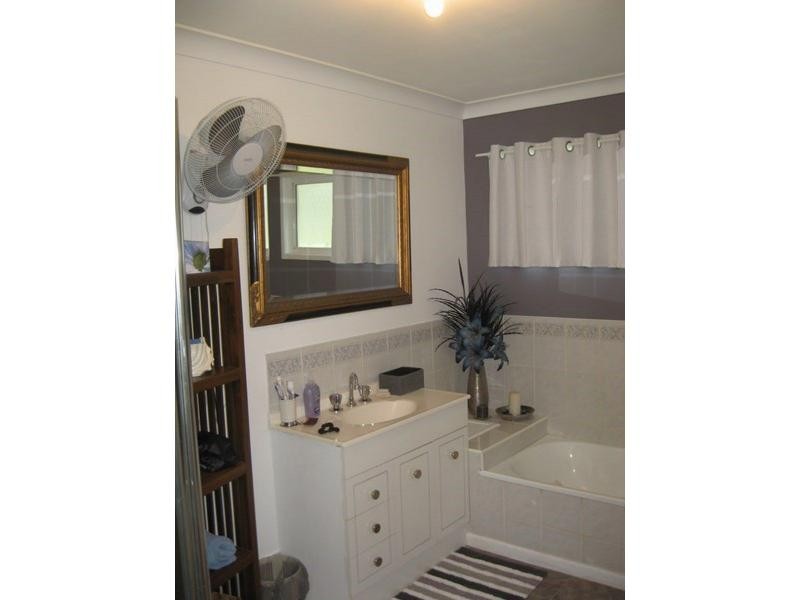 8 Stock Street, Russell Island QLD 4184