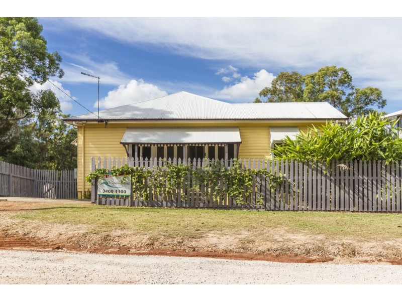 4 Leichhardt Terrace, Russell Island QLD 4184