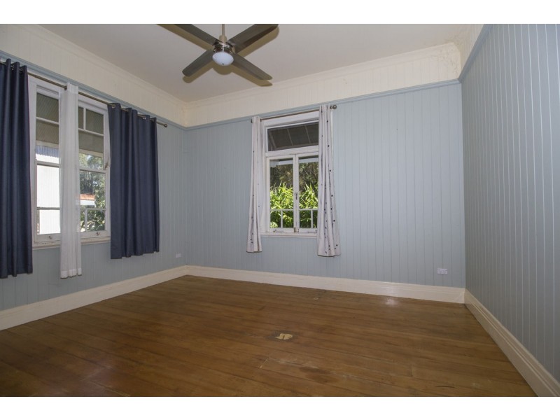 4 Leichhardt Terrace, Russell Island QLD 4184