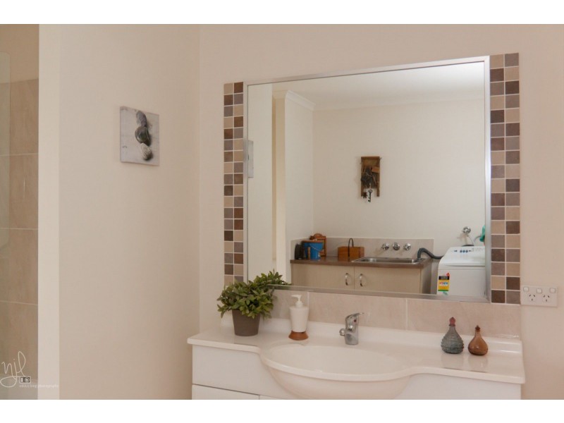 60 Villa Wood Road, Russell Island QLD 4184