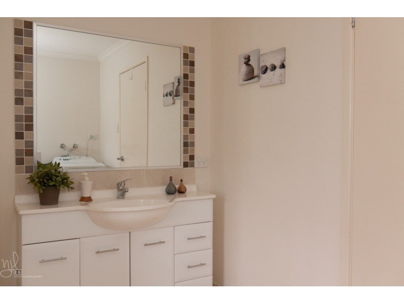 60 Villa Wood Road, Russell Island QLD 4184