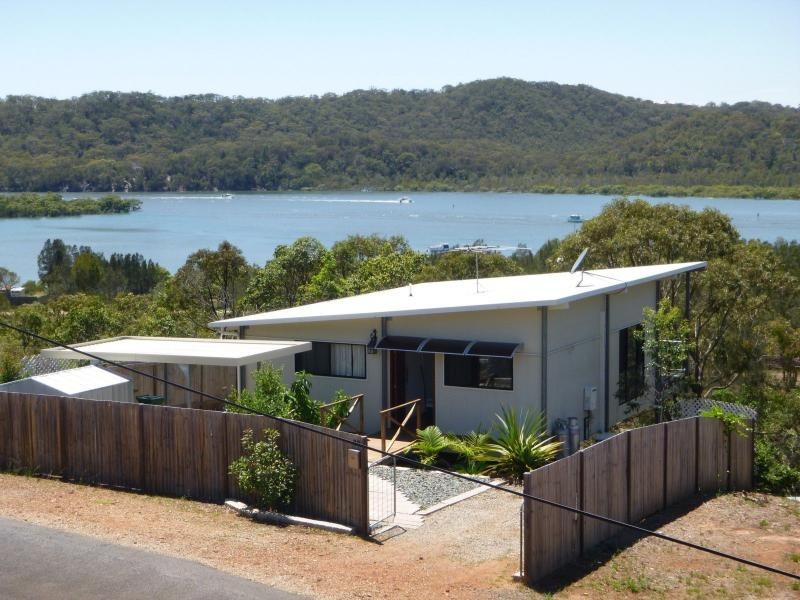 32 Crescent Drive, Russell Island QLD 4184