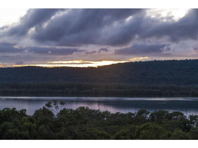 12 Leichhardt Terrace, Russell Island QLD 4184