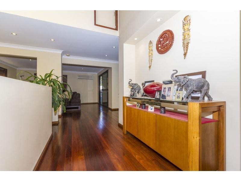 34 Tahlin Drive, Russell Island QLD 4184