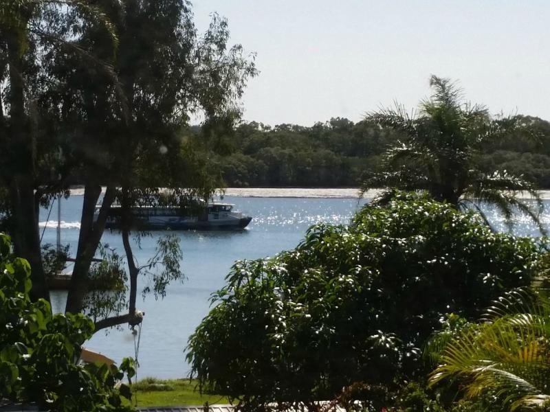 13 Bayview Road, Russell Island QLD 4184