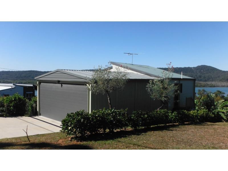 117 Wahine Drive, Russell Island QLD 4184
