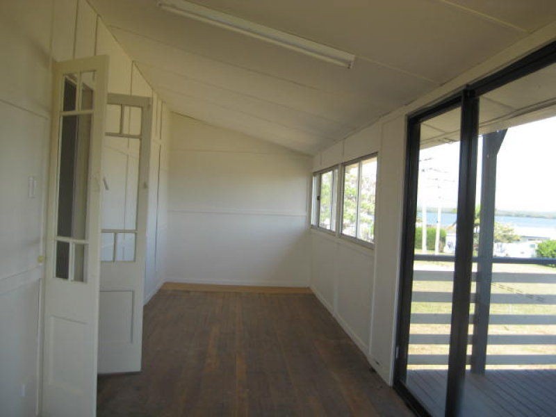 33 Mark Road, Russell Island QLD 4184