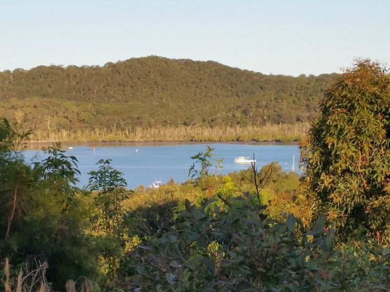28 Crescent Drive, Russell Island QLD 4184