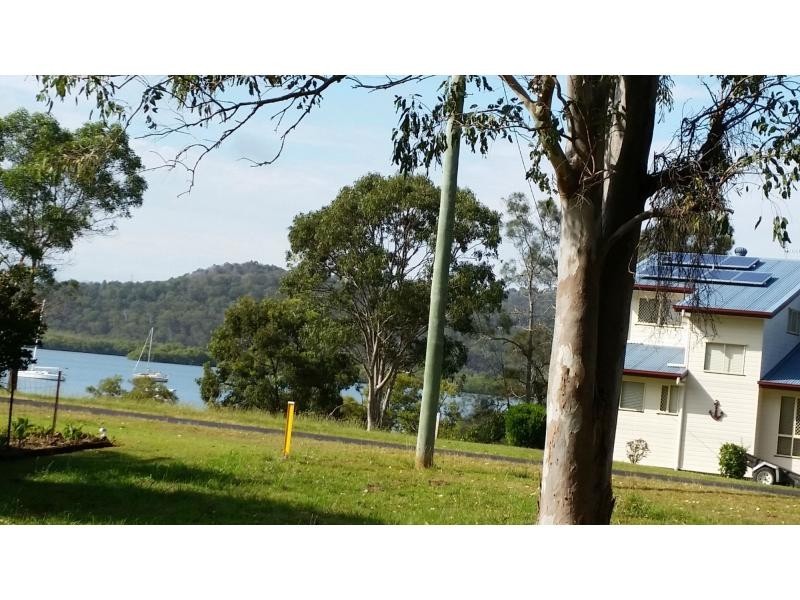135 Canaipa Point Drive, Russell Island QLD 4184