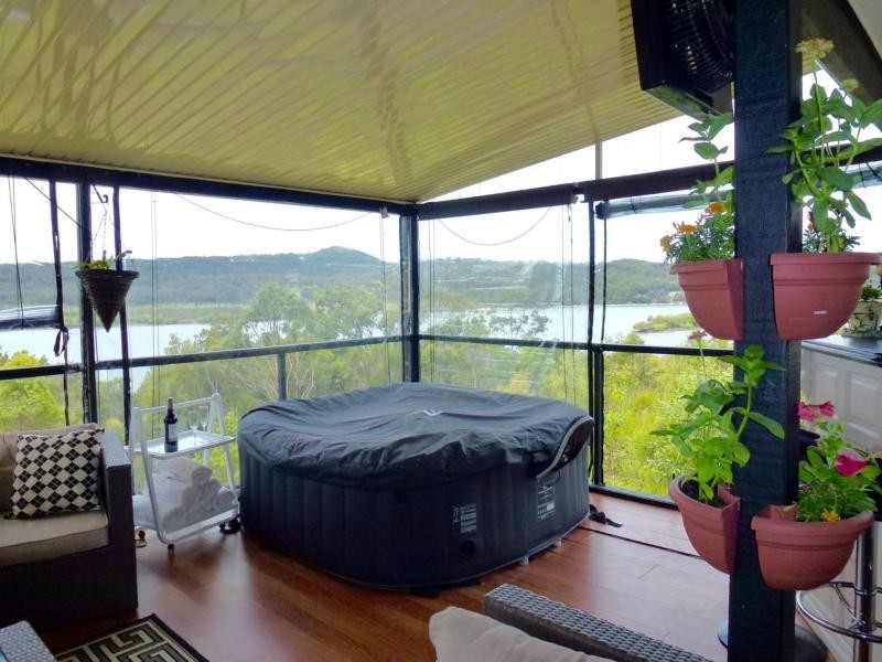 42 Leichhardt Terrace, Russell Island QLD 4184