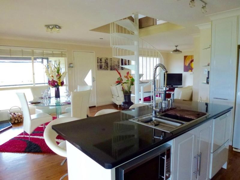 42 Leichhardt Terrace, Russell Island QLD 4184