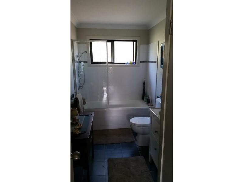 36 Darwallah Avenue, Russell Island QLD 4184