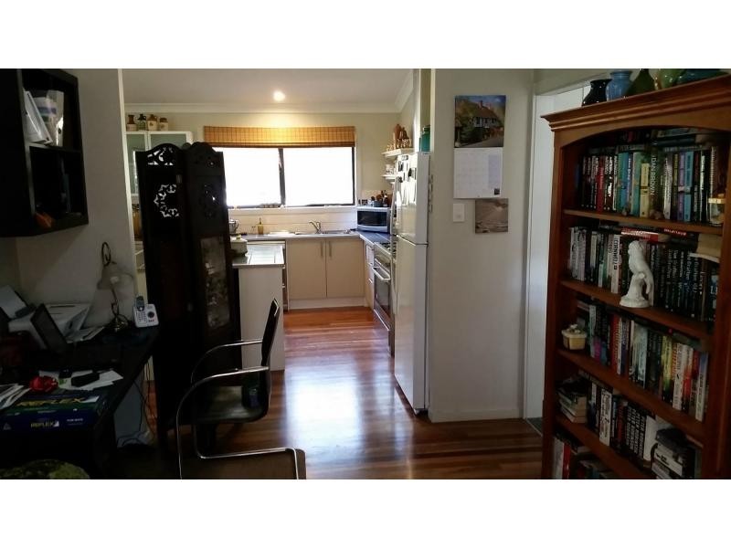 36 Darwallah Avenue, Russell Island QLD 4184