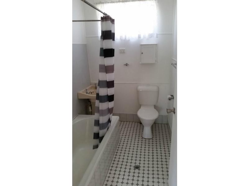 5 The Tor Walk, Russell Island QLD 4184