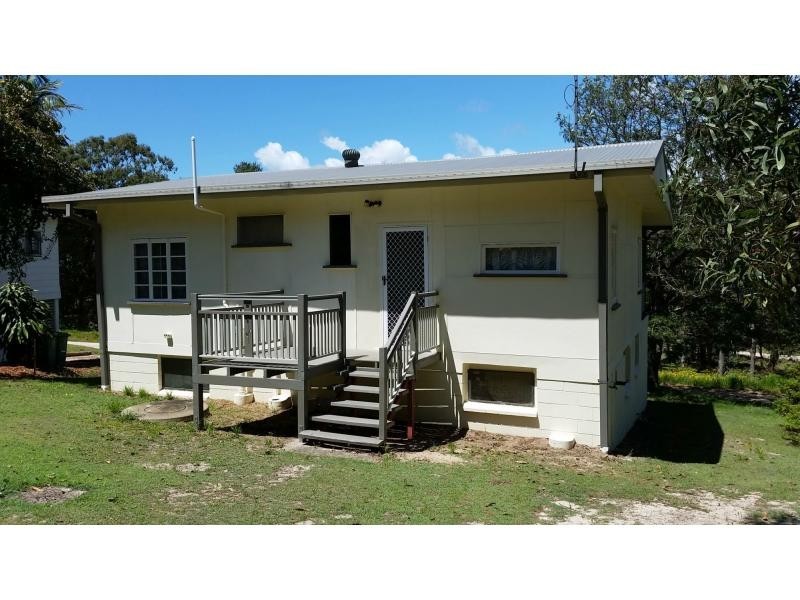 5 The Tor Walk, Russell Island QLD 4184