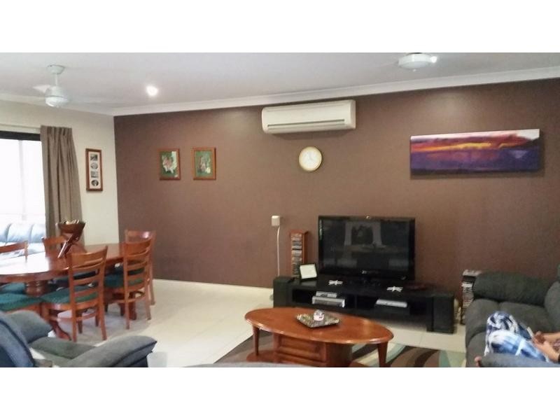 10 Bay Drive, Russell Island QLD 4184