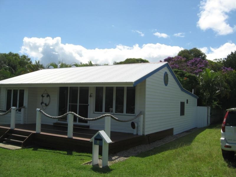 8 Beth Street, Russell Island QLD 4184
